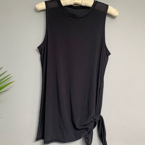 Lululemon mesh sleeveless top